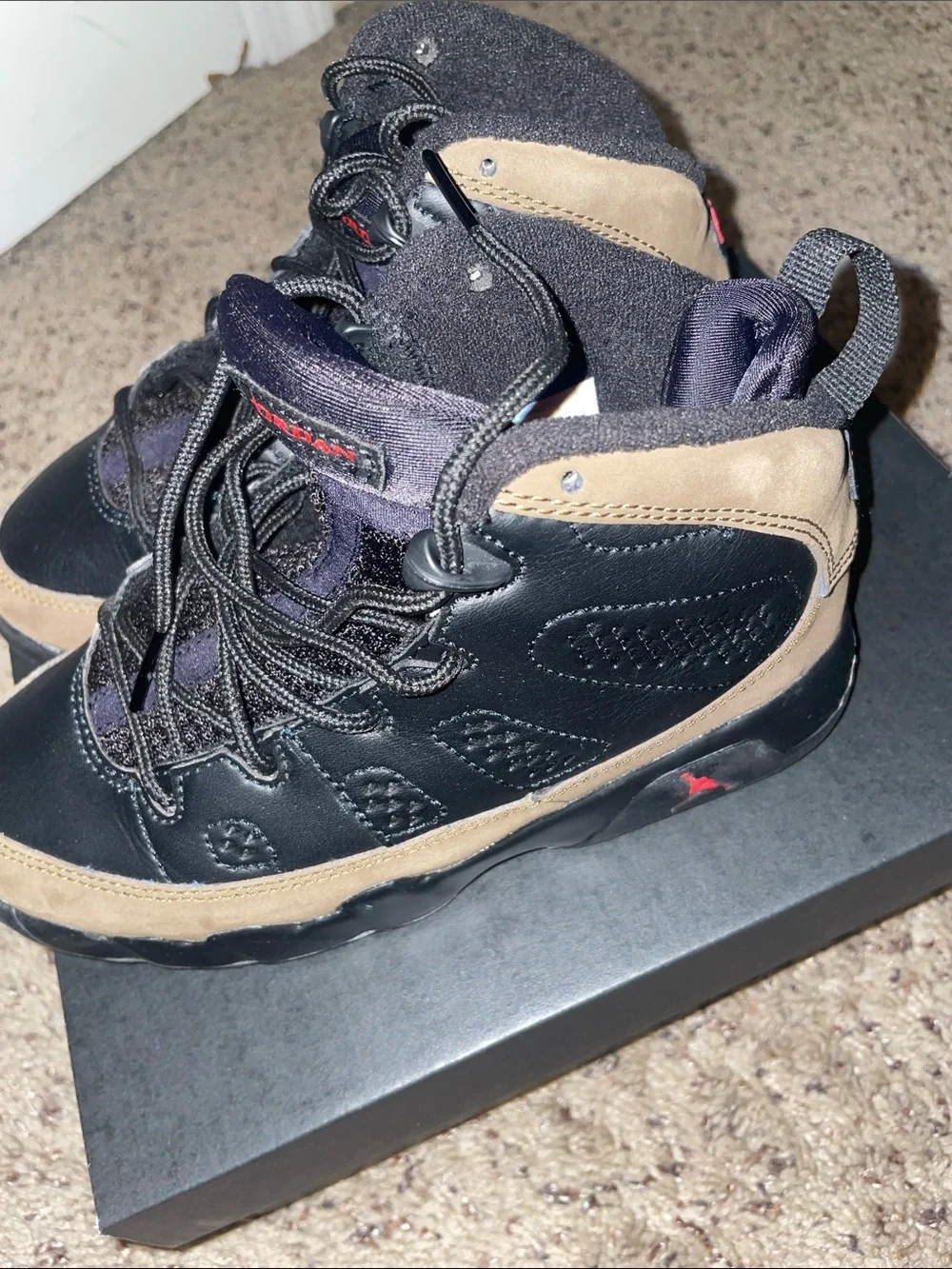 Jordan Boys Black and Brown Leather/Suede High-Top Sneakers